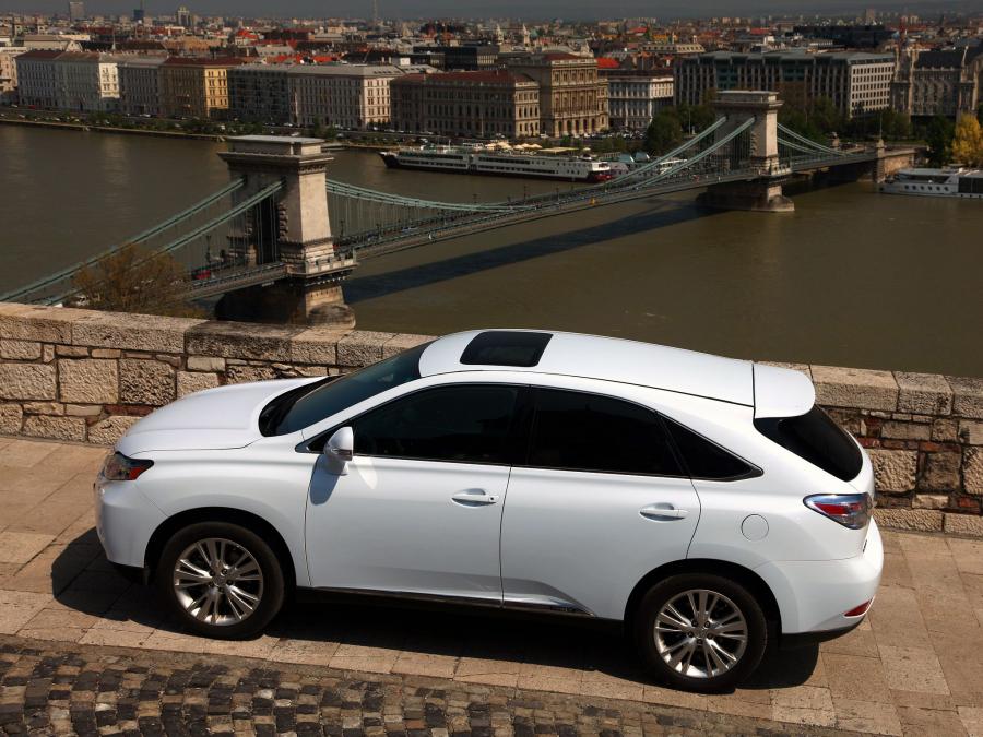  Lexus RX450h 2009 года  (EU) (фото 10 из 16)